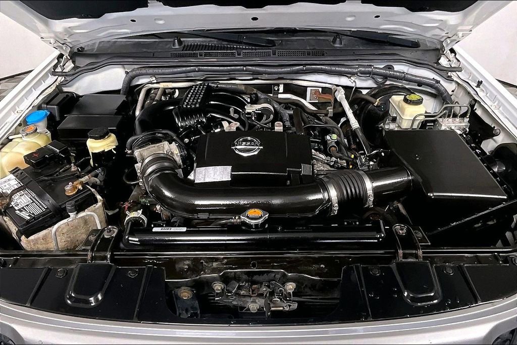 Used 2015 Nissan Xterra S image 9