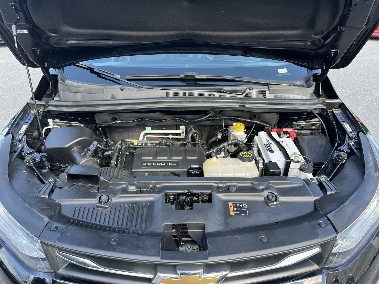 Used 2019 Chevrolet Trax LT w/ LT Convenience Package FWD image 26