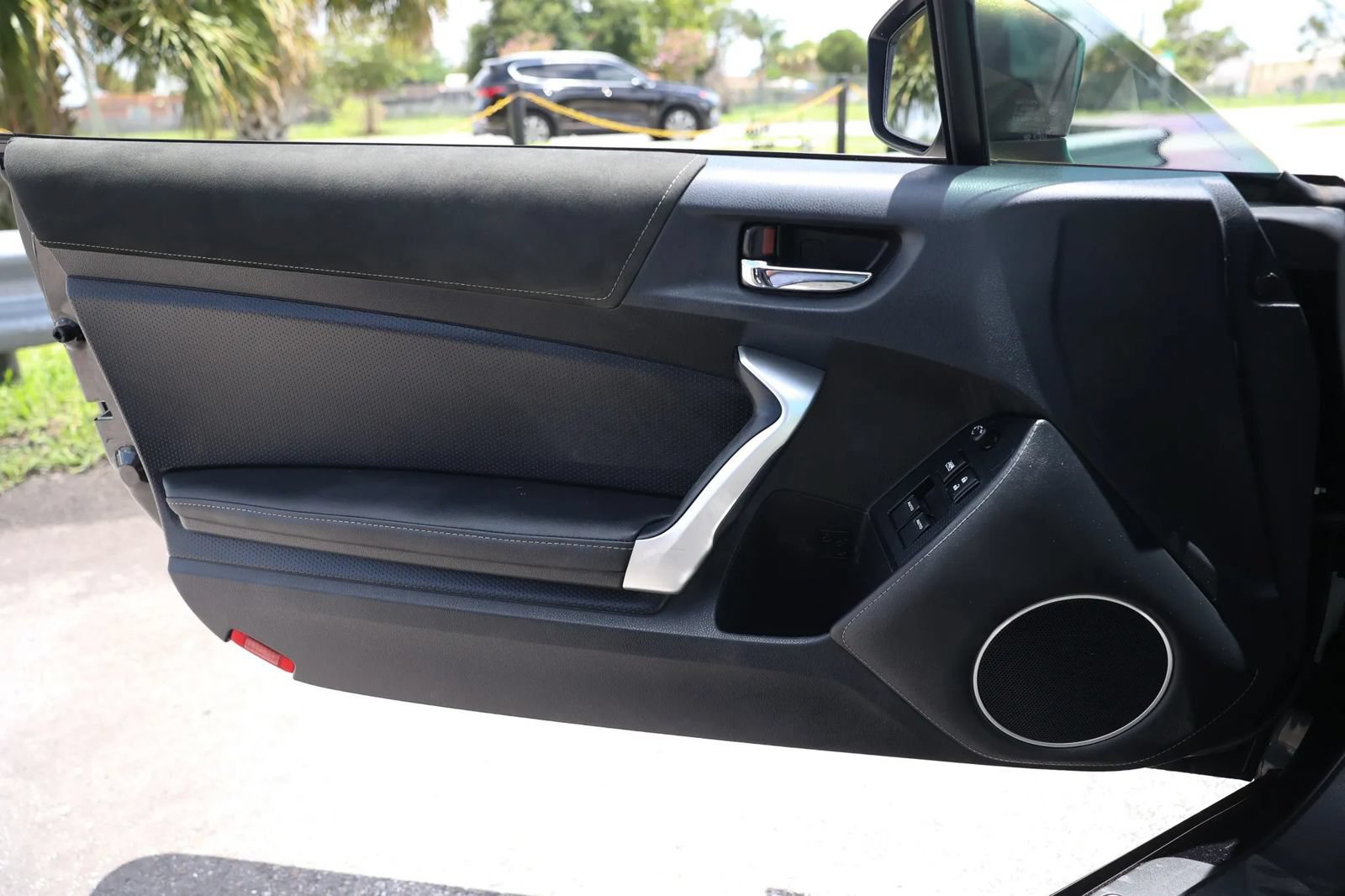 Used 2017 Toyota 86 RWD image 35