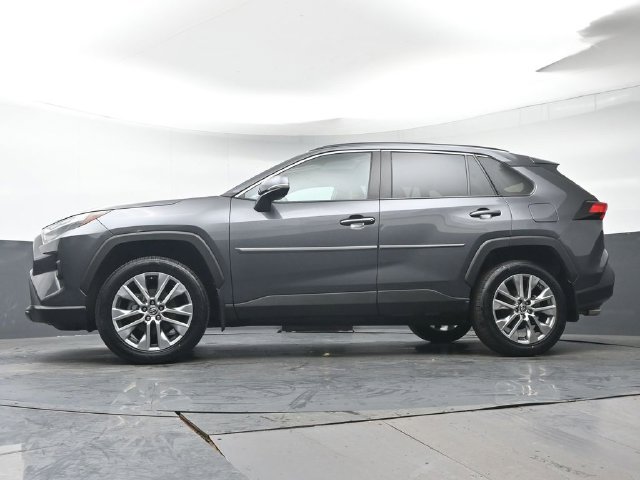 Certified 2023 Toyota RAV4 XLE Premium AWD/4WD image 36