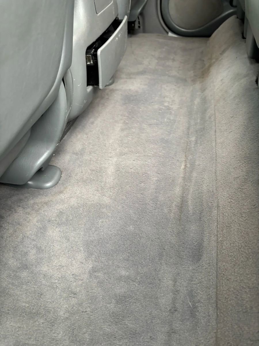 Used 2000 Lexus LX 470 4WD image 28