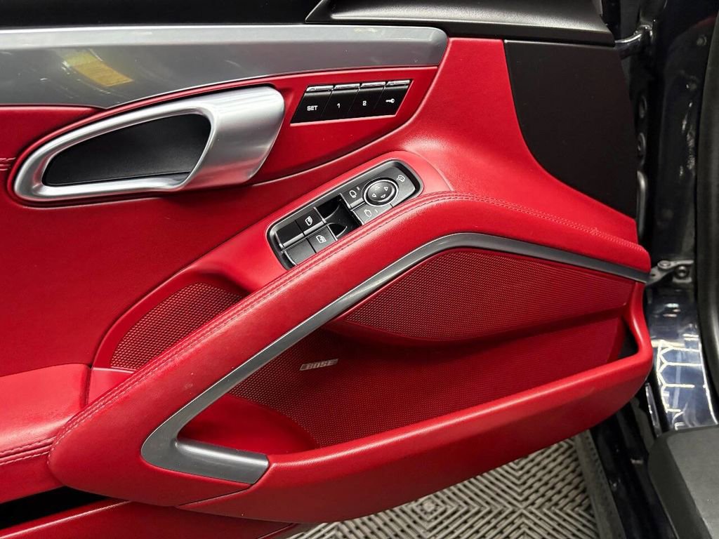 Used 2018 Porsche 718 Cayman GTS image 38