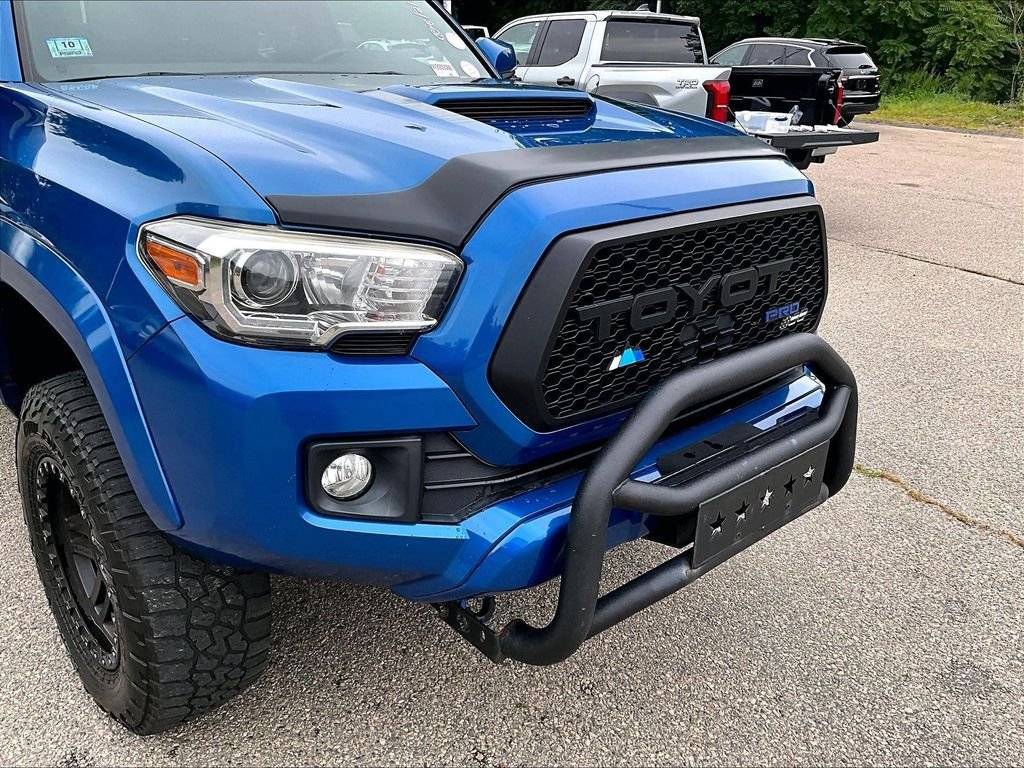 Used 2017 Toyota Tacoma TRD Sport w/ Tow Package (A/T) AWD/4WD image 8