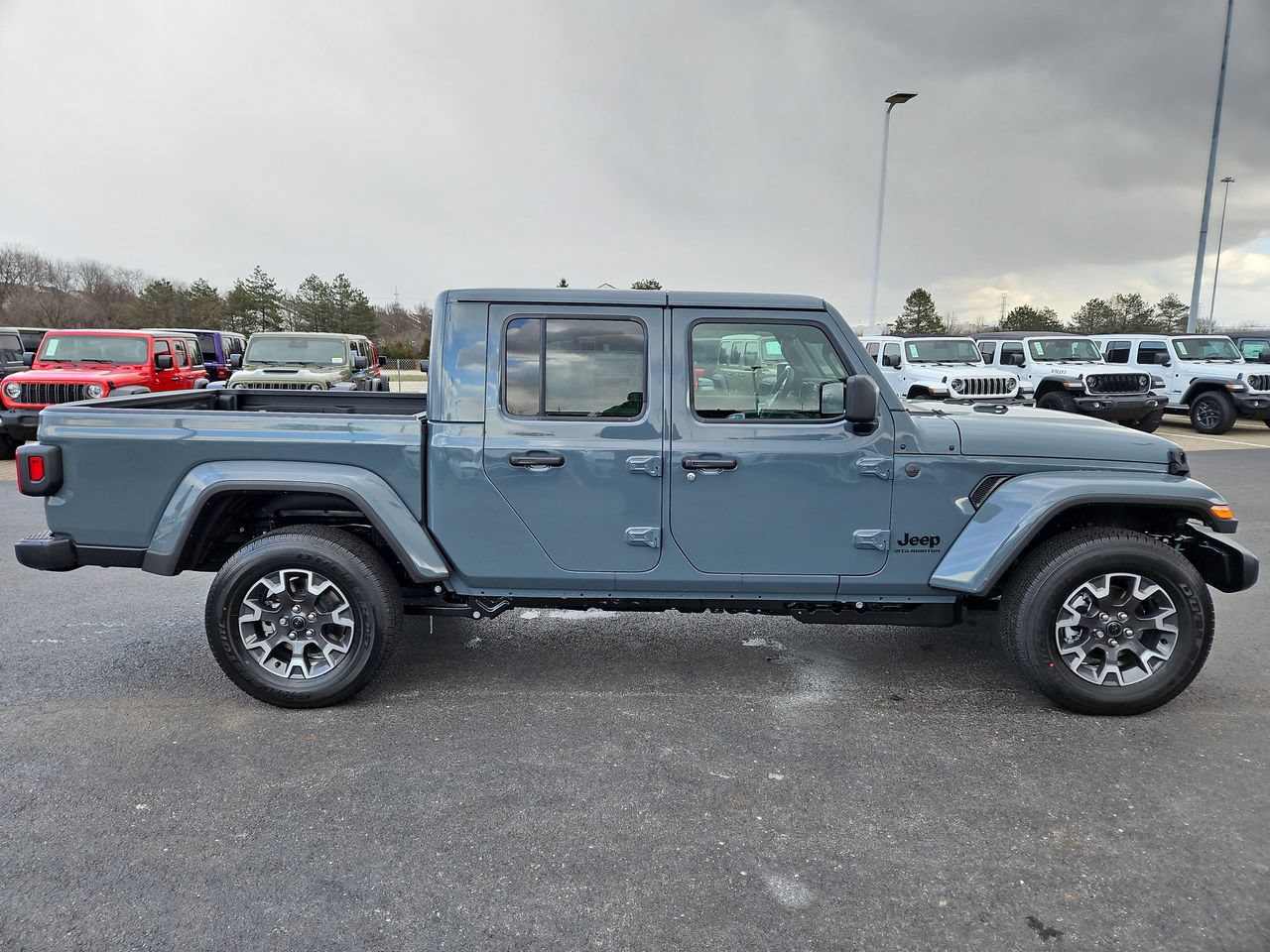 New 2026 Jeep Gladiator Sport AWD/4WD image 9