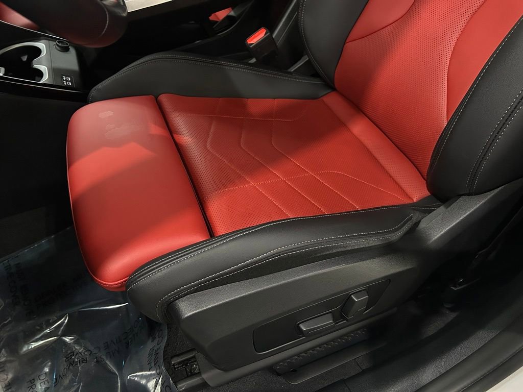 Used 2023 BMW X1 xDrive28i w/ Premium Package image 17