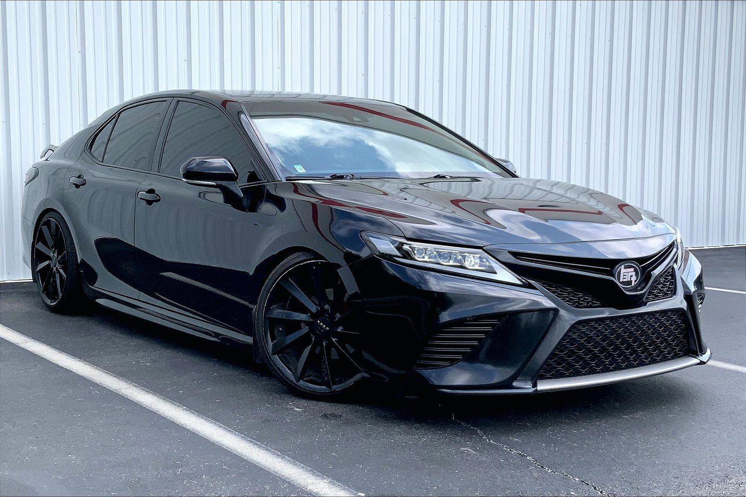 Used 2019 Toyota Camry XSE FWD image 33