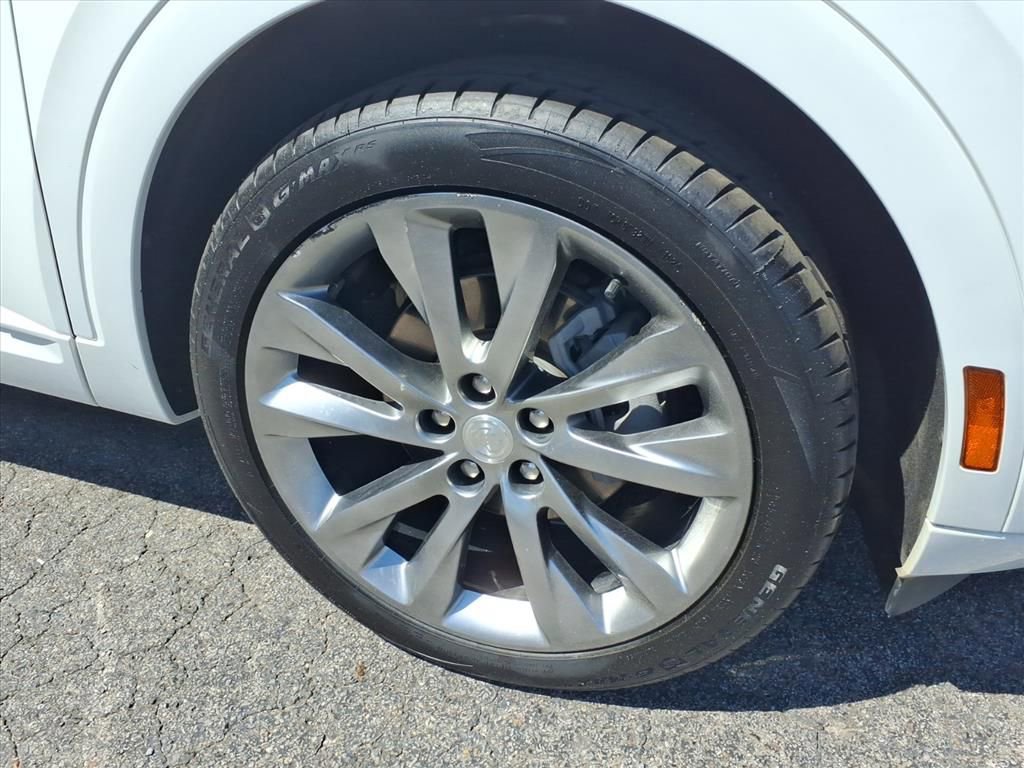 Used 2021 Buick Envision Avenir w/ Technology Package II AWD/4WD image 9