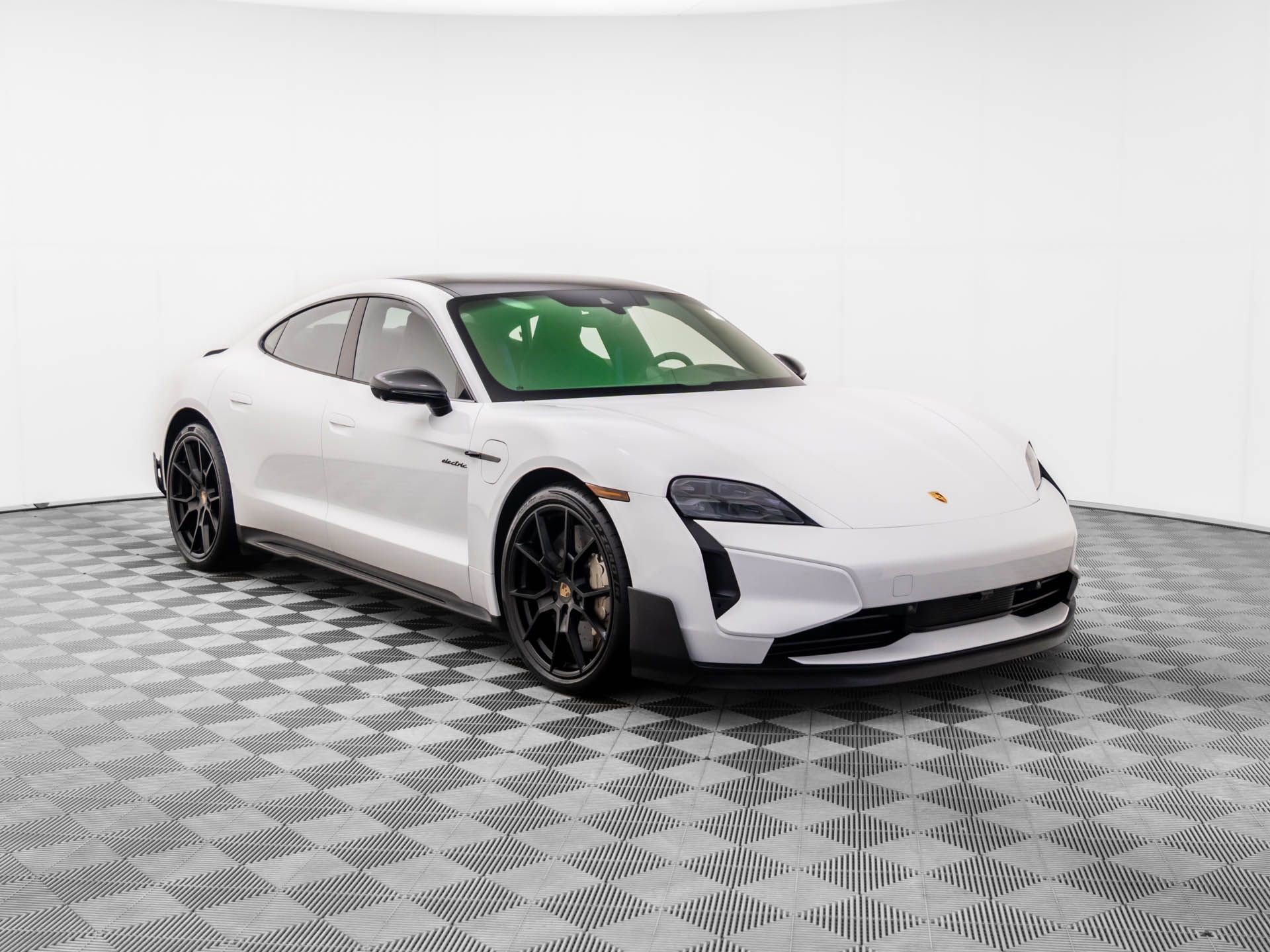 Certified 2025 Porsche Taycan Turbo GT image 6