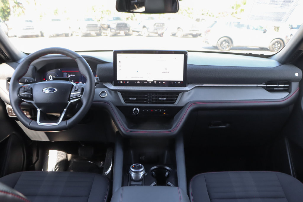 Used 2026 Ford Explorer ST-Line w/ ST-Line Street Pack AWD/4WD image 28
