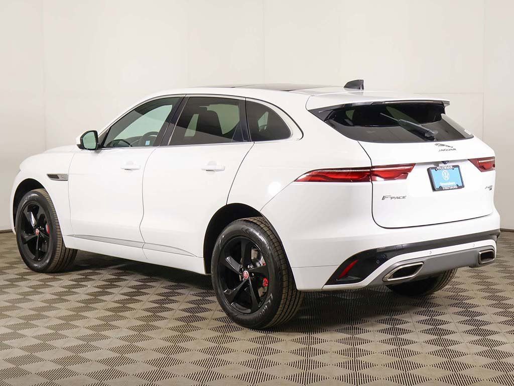 Used 2023 Jaguar F-PACE R-Dynamic S AWD/4WD image 11