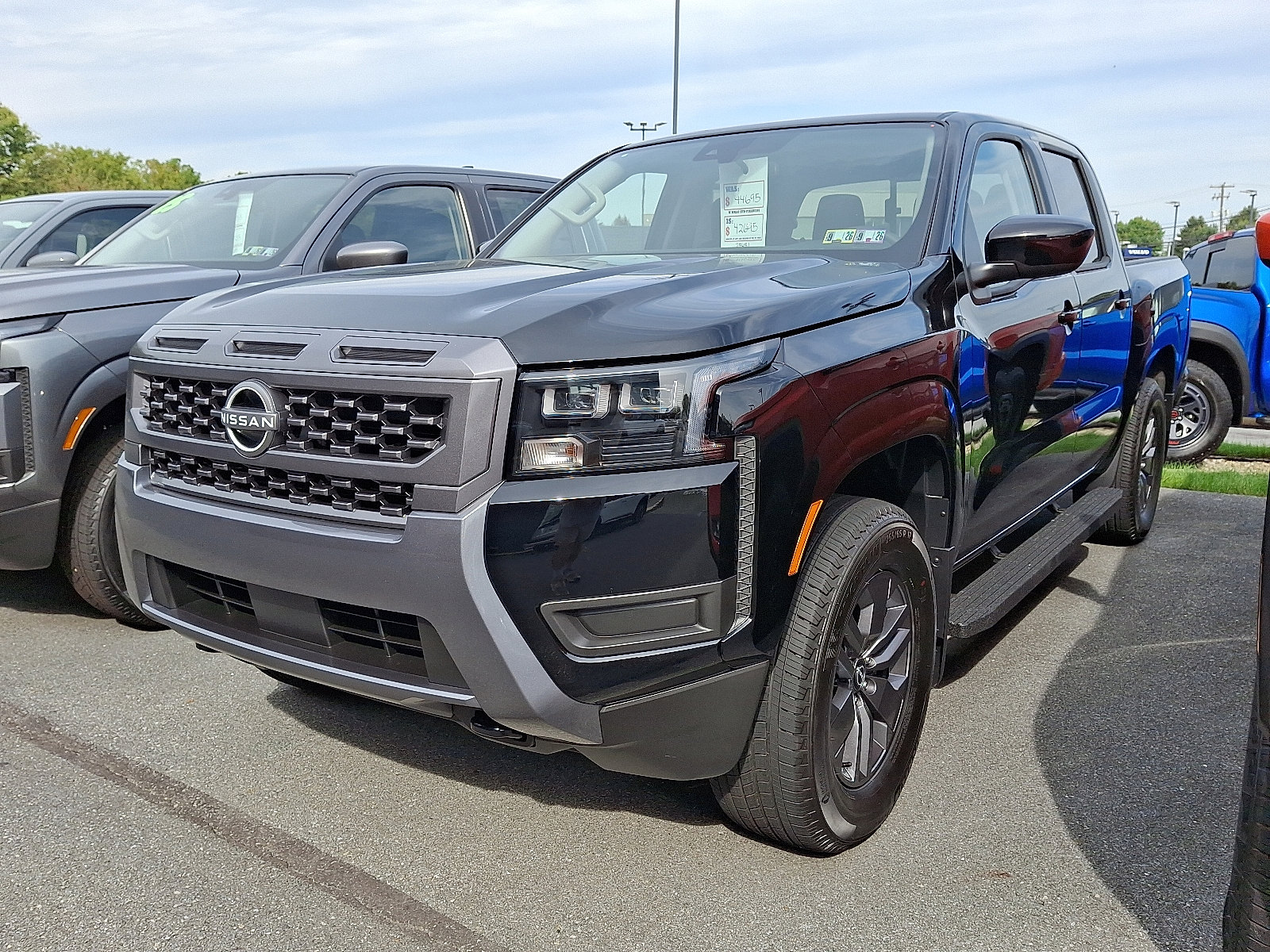 New 2026 Nissan Frontier SV w/ SV Convenience Package image 3