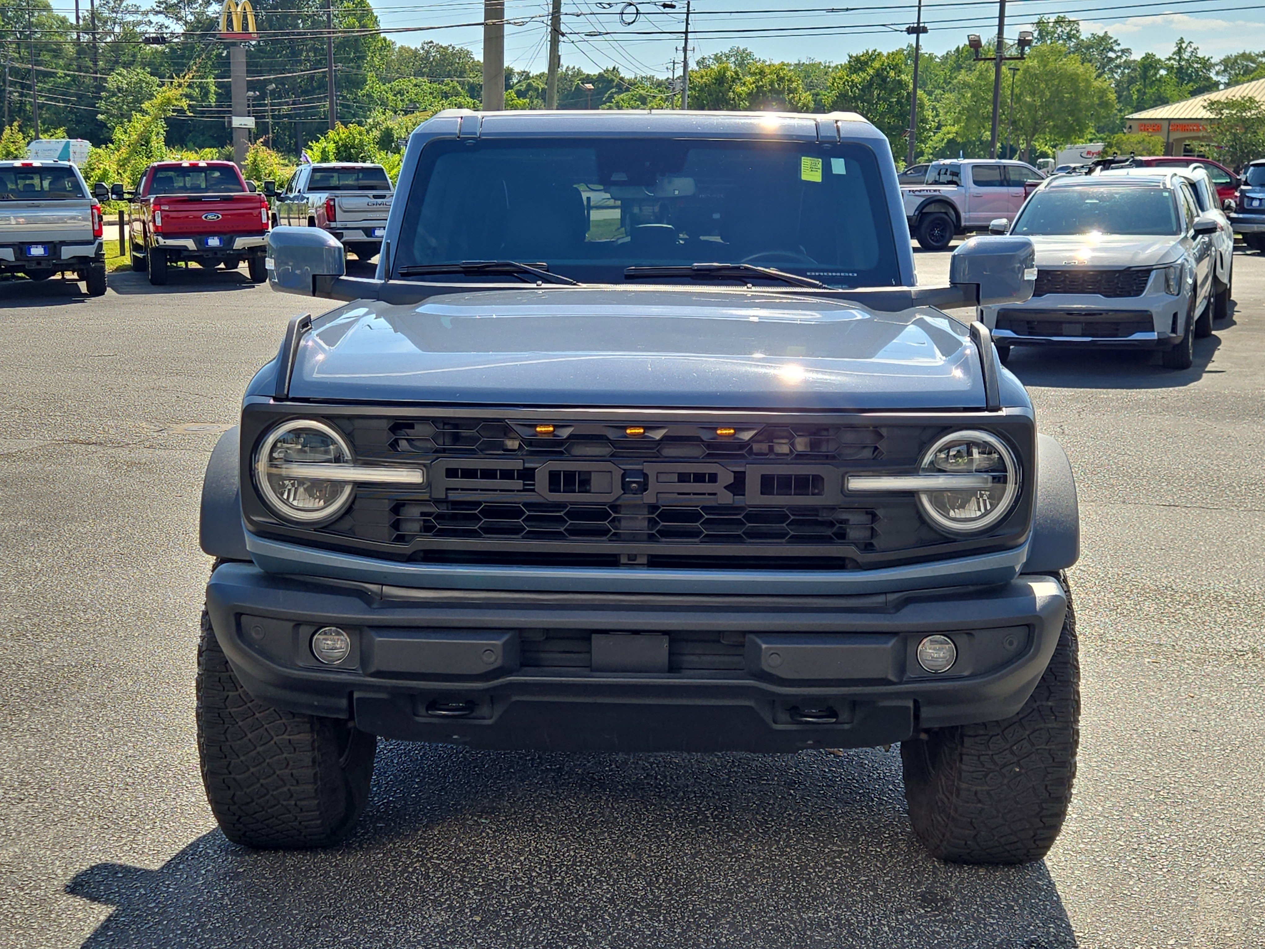 Used 2023 Ford Bronco Outer Banks w/ Sasquatch Package AWD/4WD image 3
