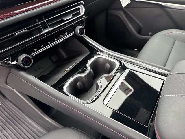 Used 2025 Chevrolet Traverse Z71 w/ Driver Confidence Package image 50