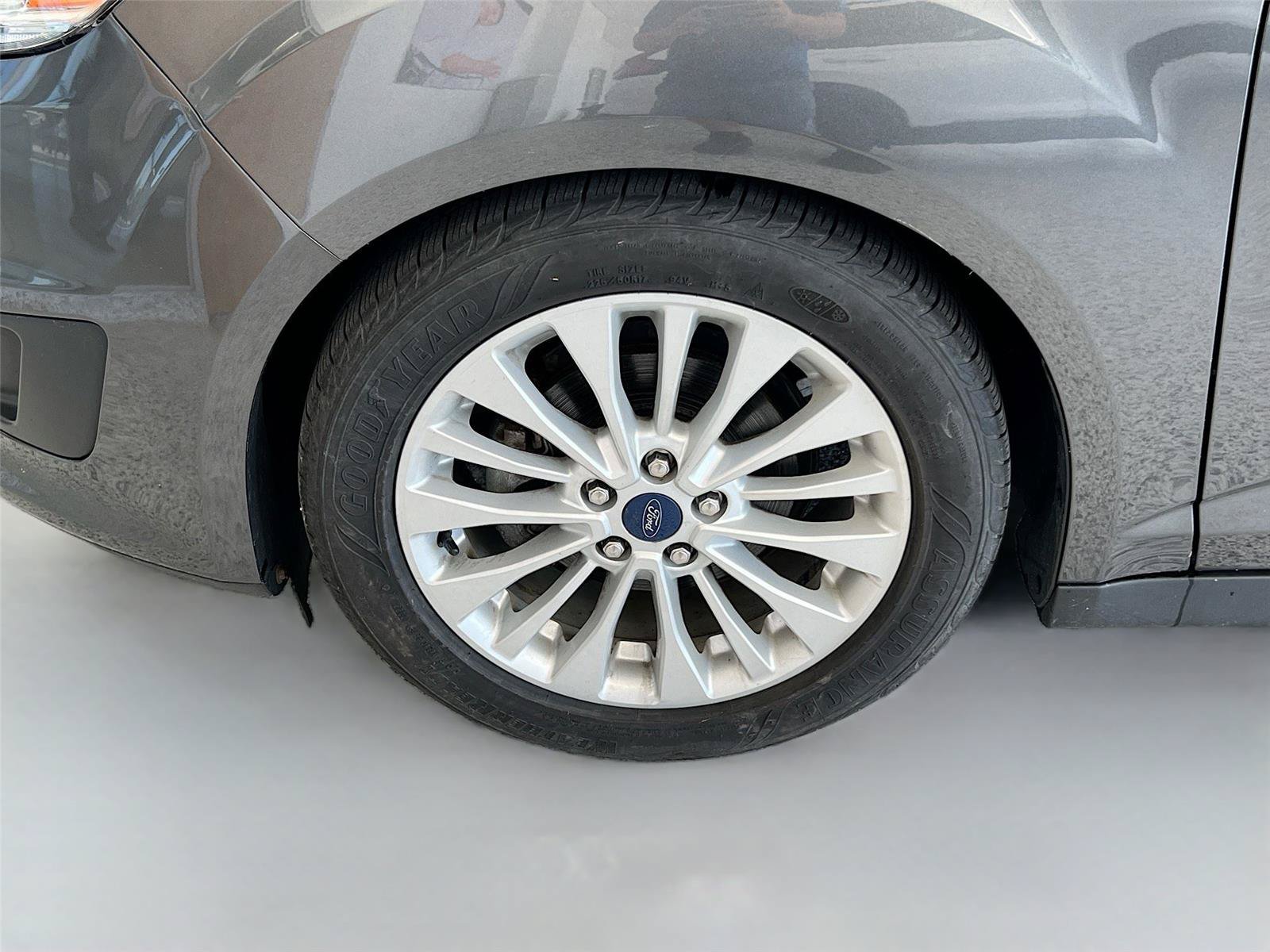 Used 2018 Ford C-MAX SE w/ Cold Weather Package FWD image 27