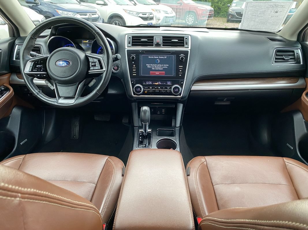 Used 2018 Subaru Outback 3.6R Touring AWD/4WD image 19