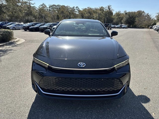 Certified 2023 Toyota Crown Limited image 6