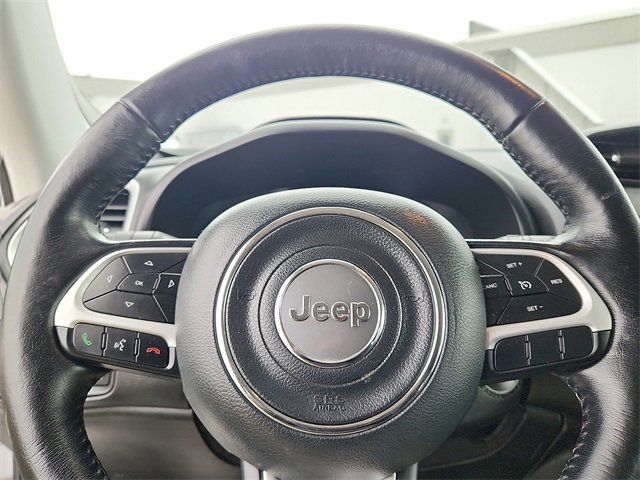 Used 2020 Jeep Renegade Latitude w/ Cold Weather Group image 12