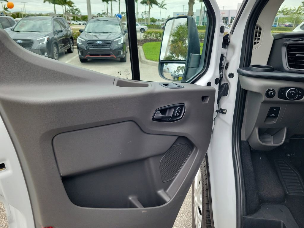 Used 2023 Ford Transit 350 XLT image 21