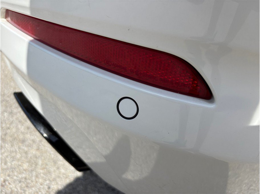 Used 2018 BMW 540i RWD image 15