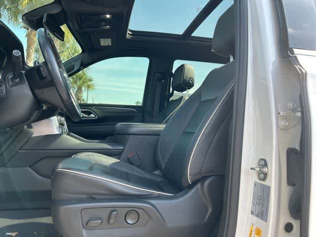 Used 2023 GMC Yukon SLT AWD/4WD image 8