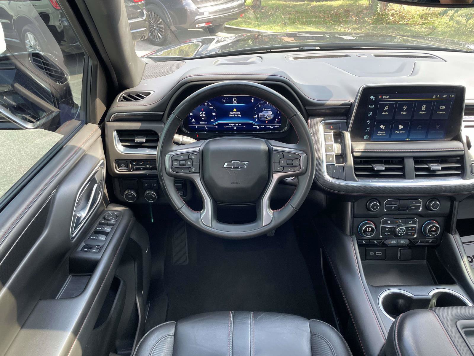 Used 2024 Chevrolet Tahoe RST w/ Luxury Package RWD image 2