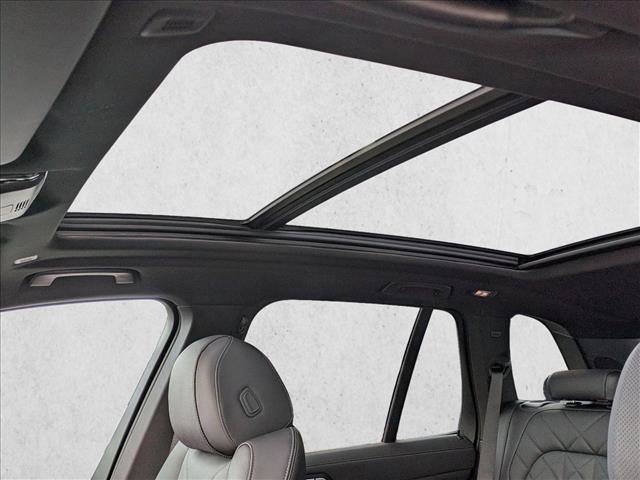 New 2026 BMW X5 xDrive50e w/ M Sport Package image 15
