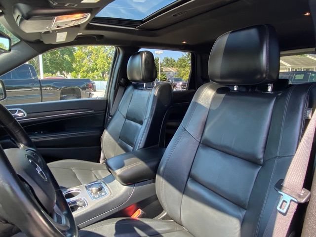 Used 2020 Jeep Grand Cherokee Limited AWD/4WD image 14