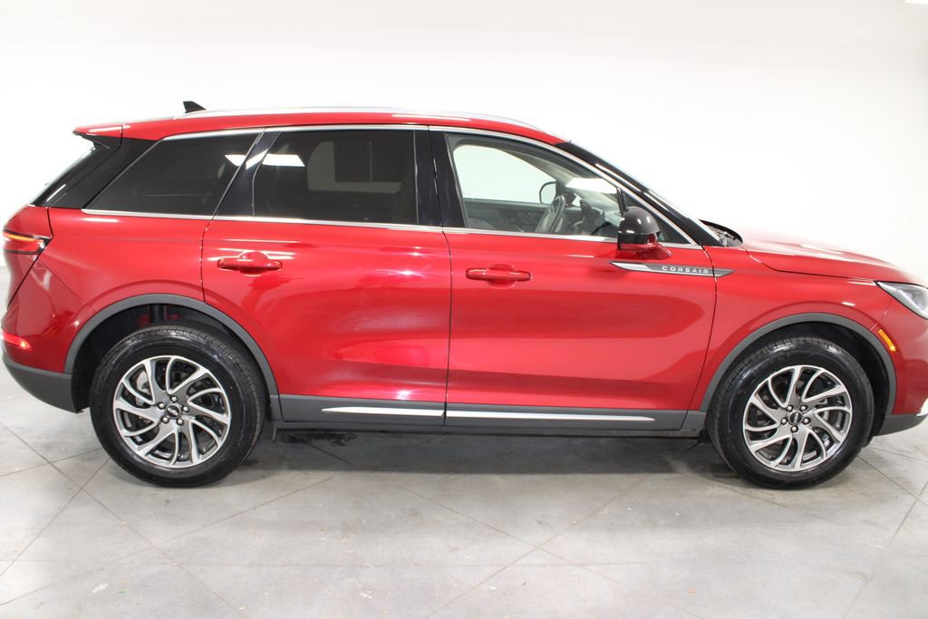 Used 2022 Lincoln Corsair AWD w/ Equipment Group 101A image 10