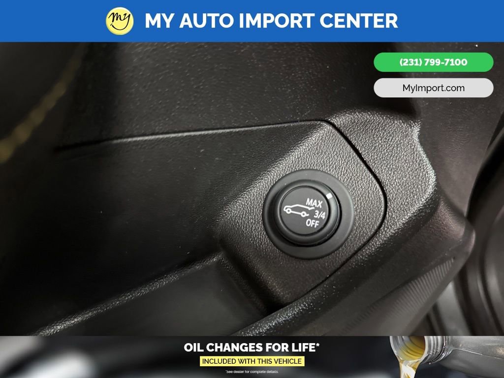 Used 2021 GMC Terrain SLE w/ Driver Convenience Package image 12