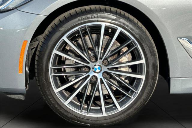 Used 2023 BMW 530i w/ Convenience Package image 25