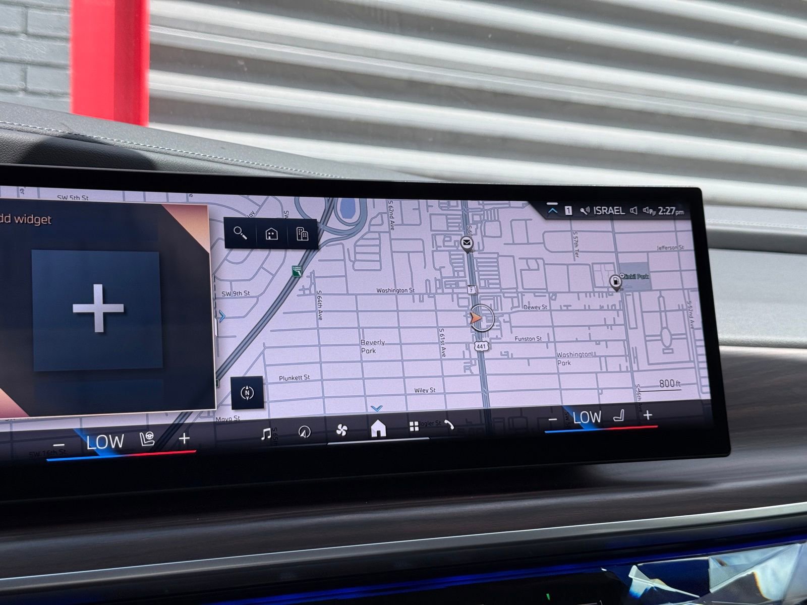 Used 2023 BMW 740i image 34