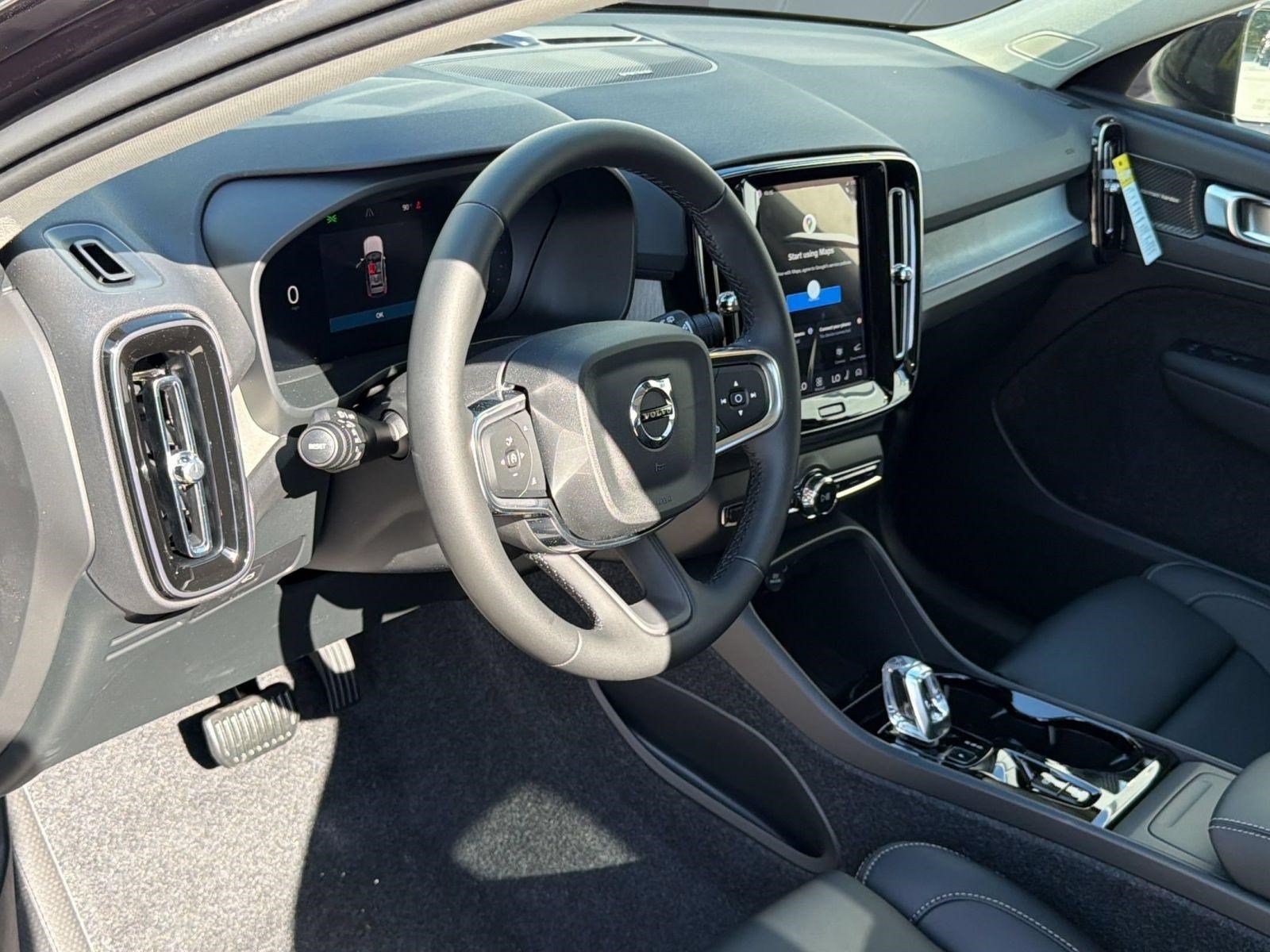 New 2026 Volvo XC40 B5 Ultra w/ Climate Package AWD/4WD image 4