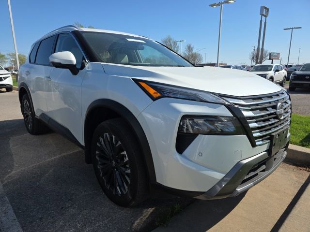 Used 2025 Nissan Rogue SL w/ Tech Package