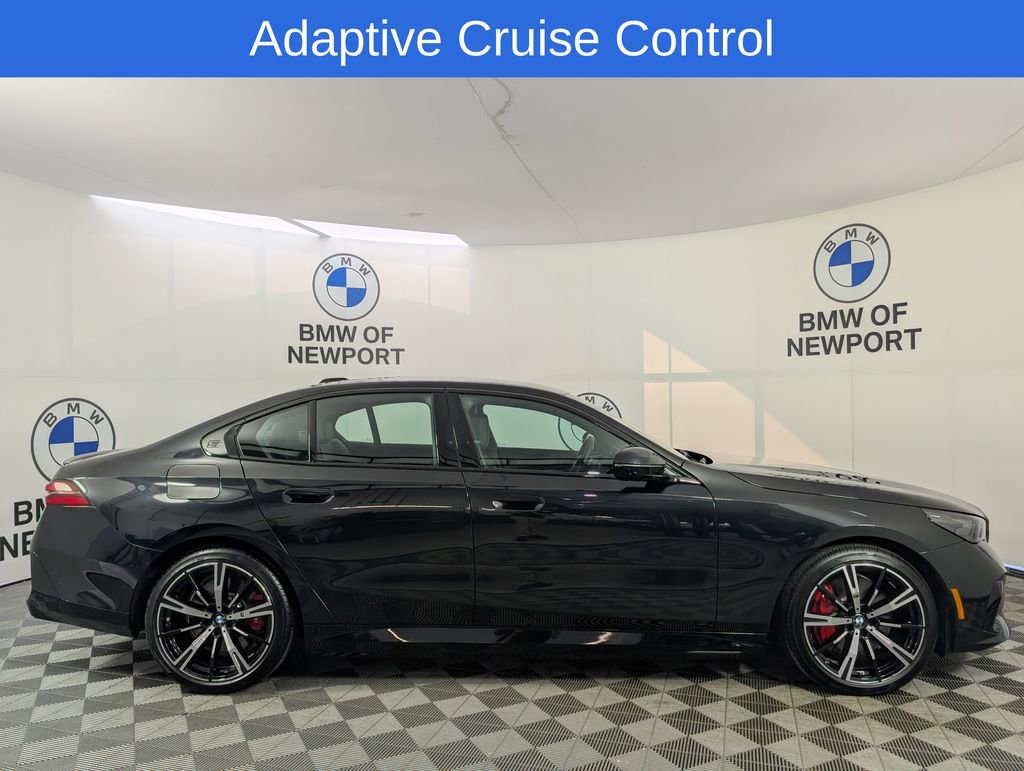 Certified 2026 BMW 550e xDrive image 8