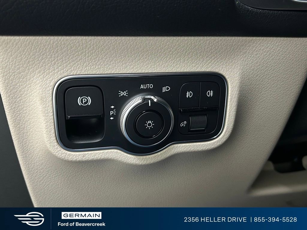 Used 2023 Mercedes-Benz GLB 250 image 25