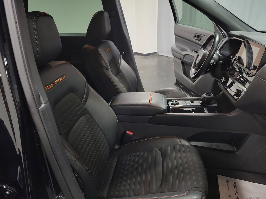 Used 2024 Nissan Pathfinder Rock Creek image 24