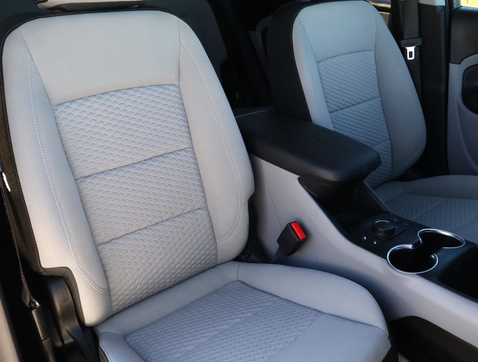 Used 2021 GMC Terrain SLE w/ Driver Convenience Package image 16