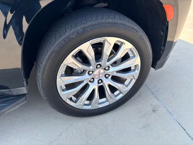 Used 2023 GMC Yukon Denali w/ LPO, Floor Liner Package RWD image 15