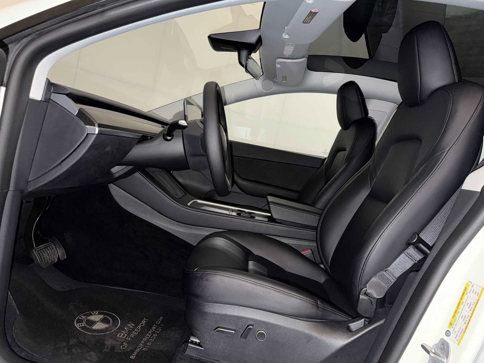 Used 2022 Tesla Model Y Long Range AWD/4WD image 9