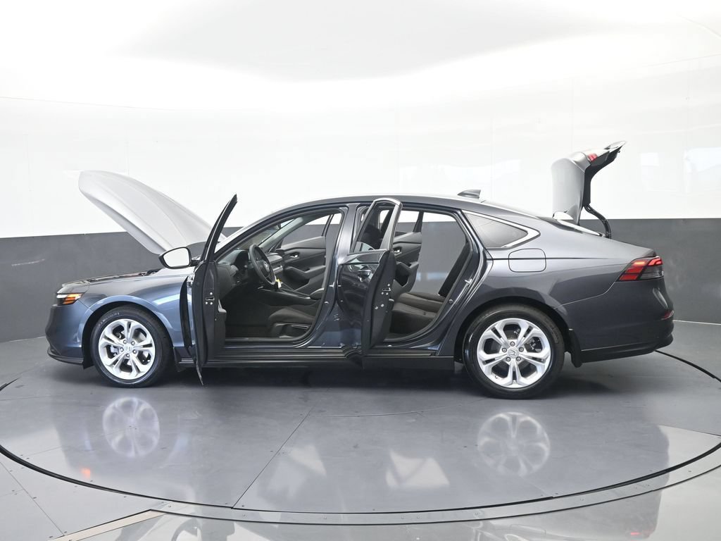 Used 2025 Honda Accord LX image 70