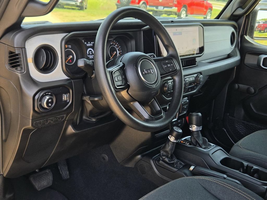Used 2024 Jeep Gladiator Sport AWD/4WD image 28
