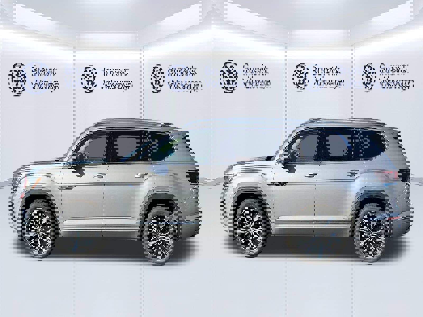 New 2026 Volkswagen Atlas SEL Premium R-Line image 4