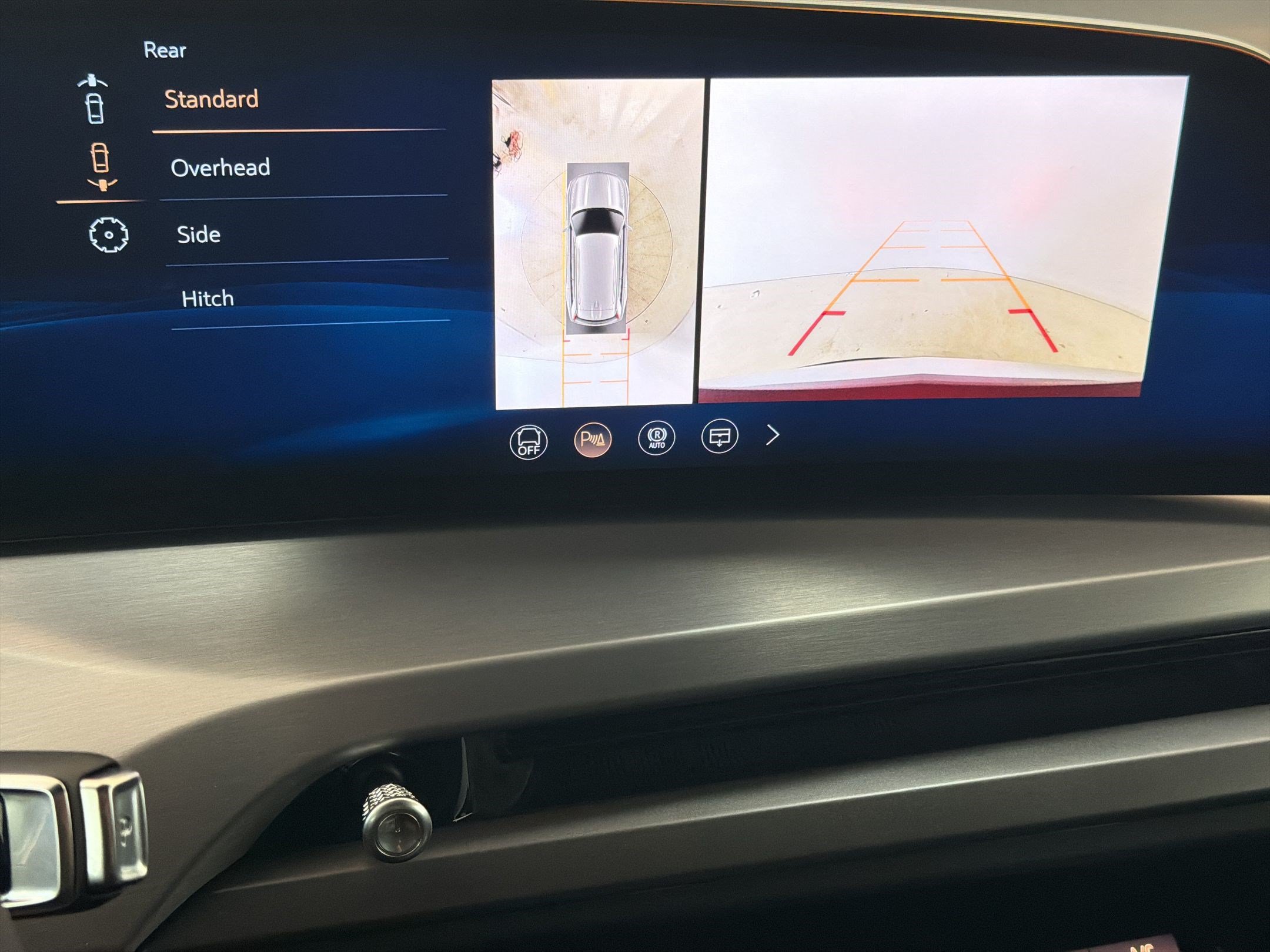 New 2026 Cadillac Vistiq Luxury AWD/4WD image 22