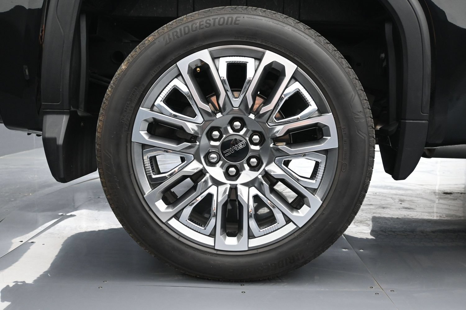 Used 2024 GMC Sierra 1500 Denali Ultimate AWD/4WD image 18