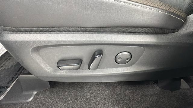 New 2026 Nissan Pathfinder SL image 11