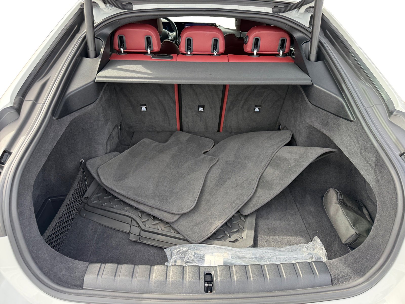 Used 2023 BMW i4 eDrive35 w/ Premium Package image 17