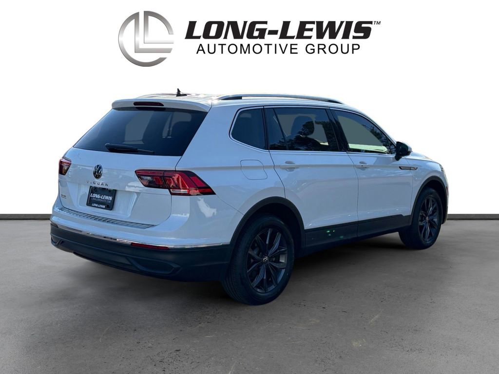 Certified 2023 Volkswagen Tiguan SE w/ Panoramic Sunroof Package image 7