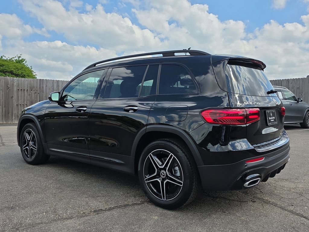 Certified 2026 Mercedes-Benz GLB 250 4MATIC image 3