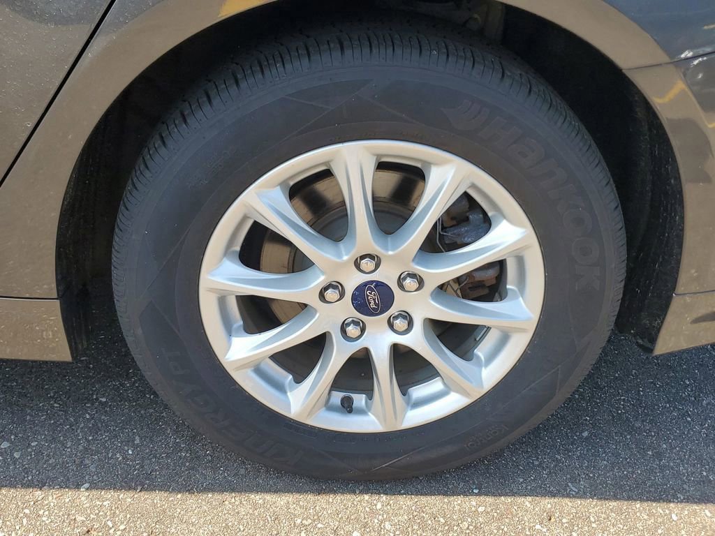 Used 2017 Ford Fusion S image 5