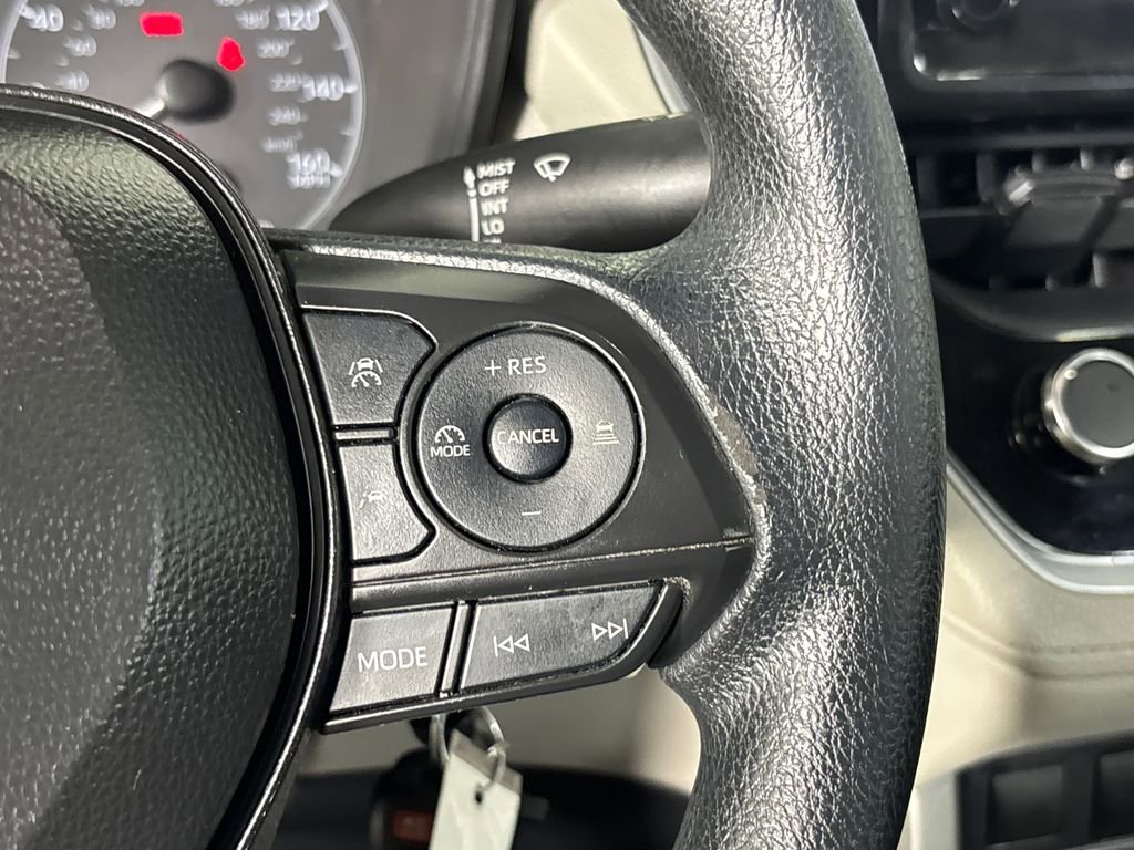 Certified 2024 Toyota Corolla Cross L image 13